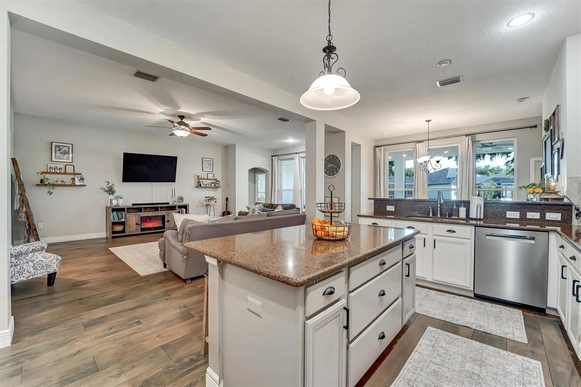 7136 Derwent Glen Circle Land O Lakes FL 34637