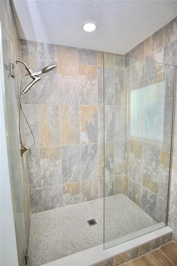 1646 Robin Hood Lane Clearwater FL 33764