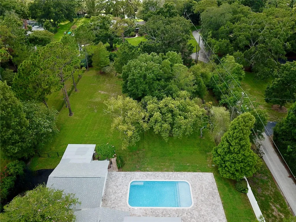 1646 Robin Hood Lane Clearwater FL 33764