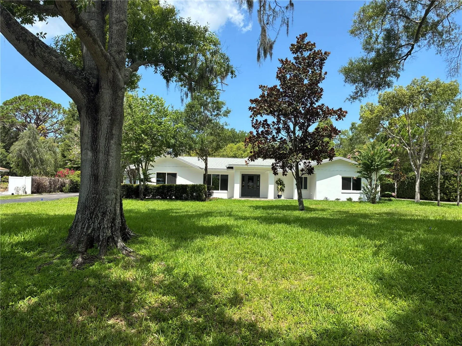 1646 Robin Hood Lane Clearwater FL 33764