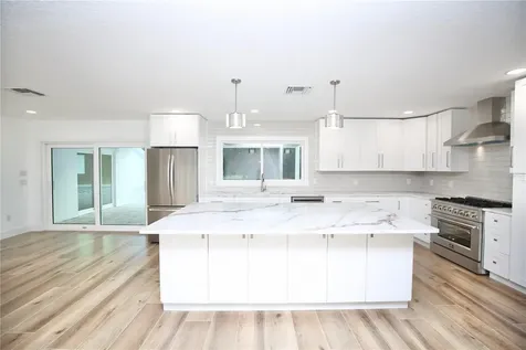 1646 Robin Hood Lane Clearwater FL 33764