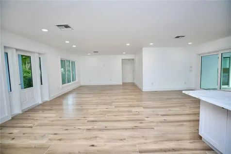 1646 Robin Hood Lane Clearwater FL 33764