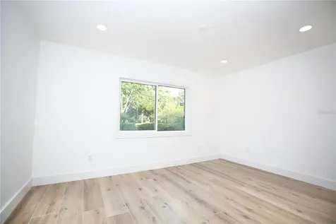 1646 Robin Hood Lane Clearwater FL 33764