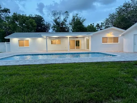 1646 Robin Hood Lane Clearwater FL 33764