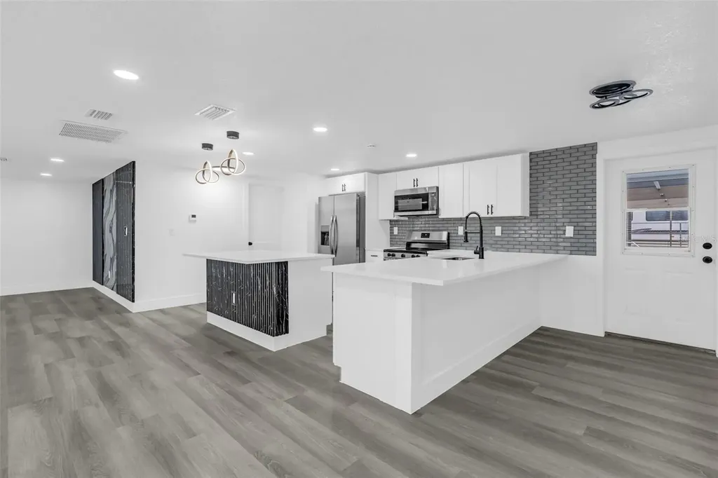3325 Darlington Road Holiday FL 34691