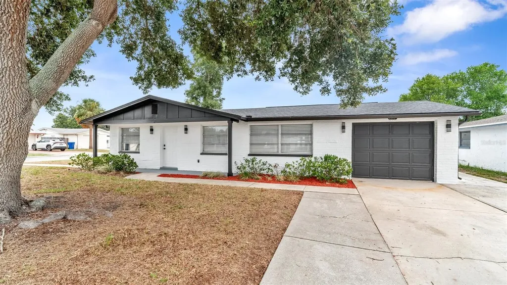 3325 Darlington Road Holiday FL 34691