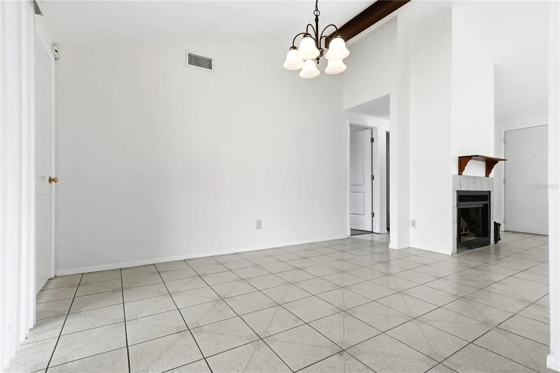 9704 Shalimar Court Tampa FL 33615