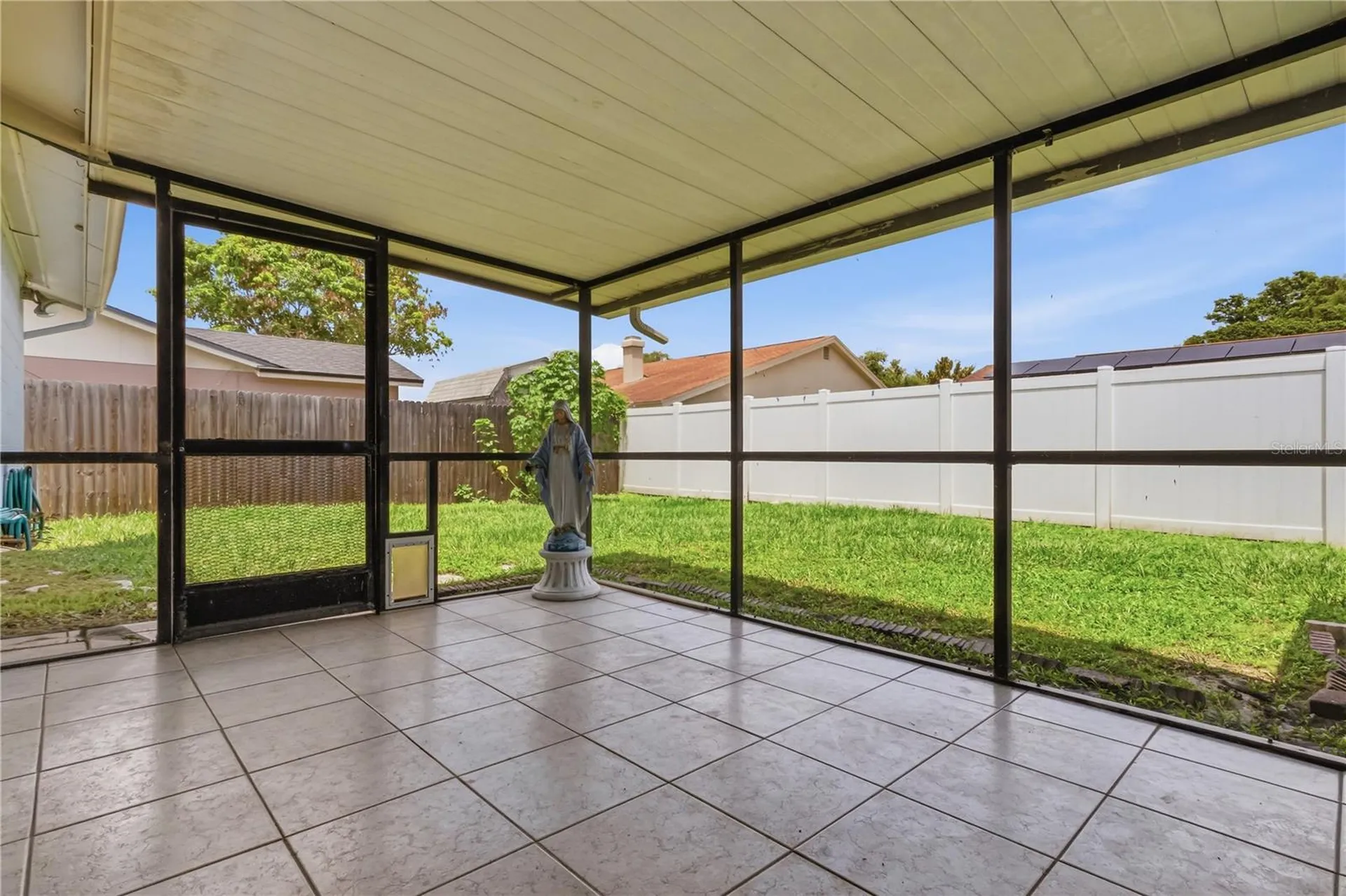 9704 Shalimar Court Tampa FL 33615