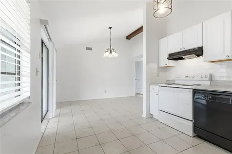 9704 Shalimar Court Tampa FL 33615