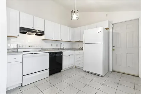9704 Shalimar Court Tampa FL 33615