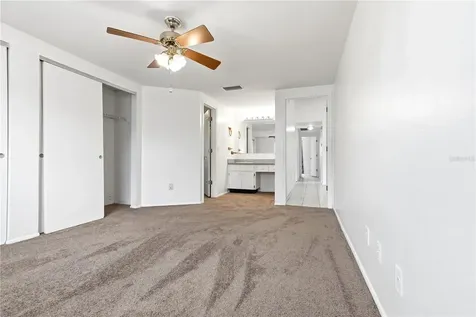 9704 Shalimar Court Tampa FL 33615