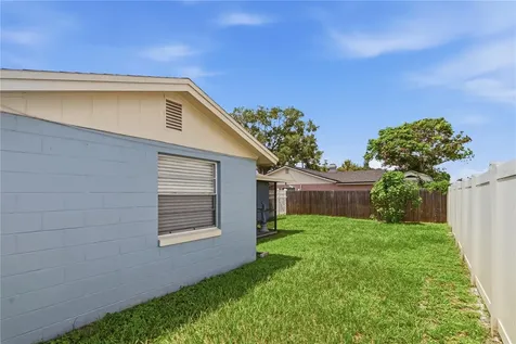 9704 Shalimar Court Tampa FL 33615