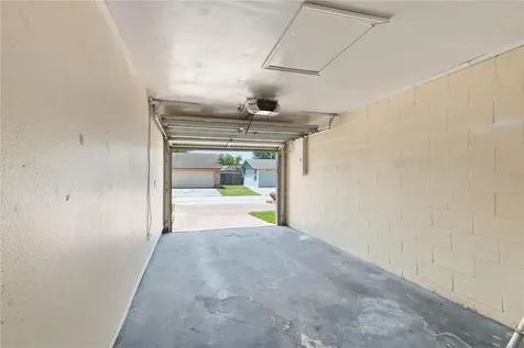 9704 Shalimar Court Tampa FL 33615
