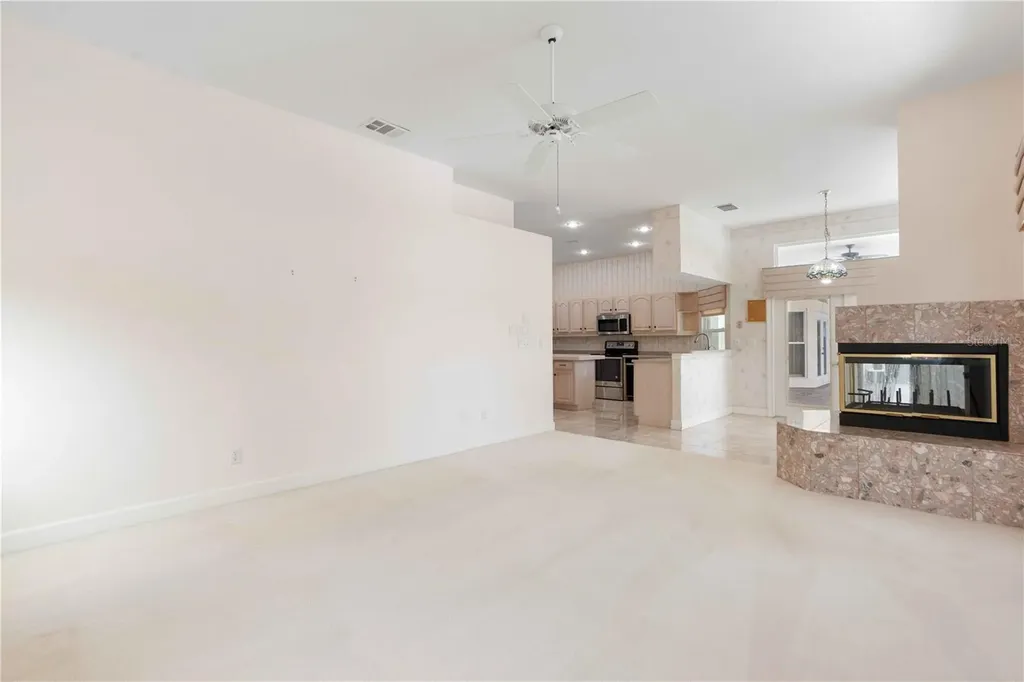 2122 Platinum Drive Sun City Center FL 33573