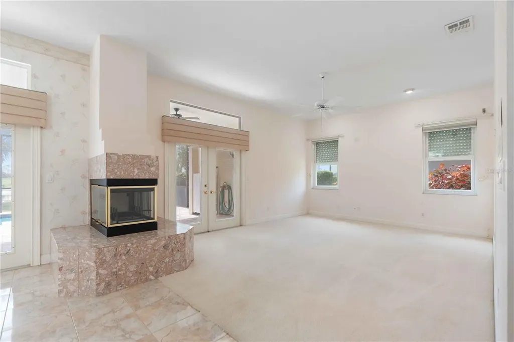 2122 Platinum Drive Sun City Center FL 33573
