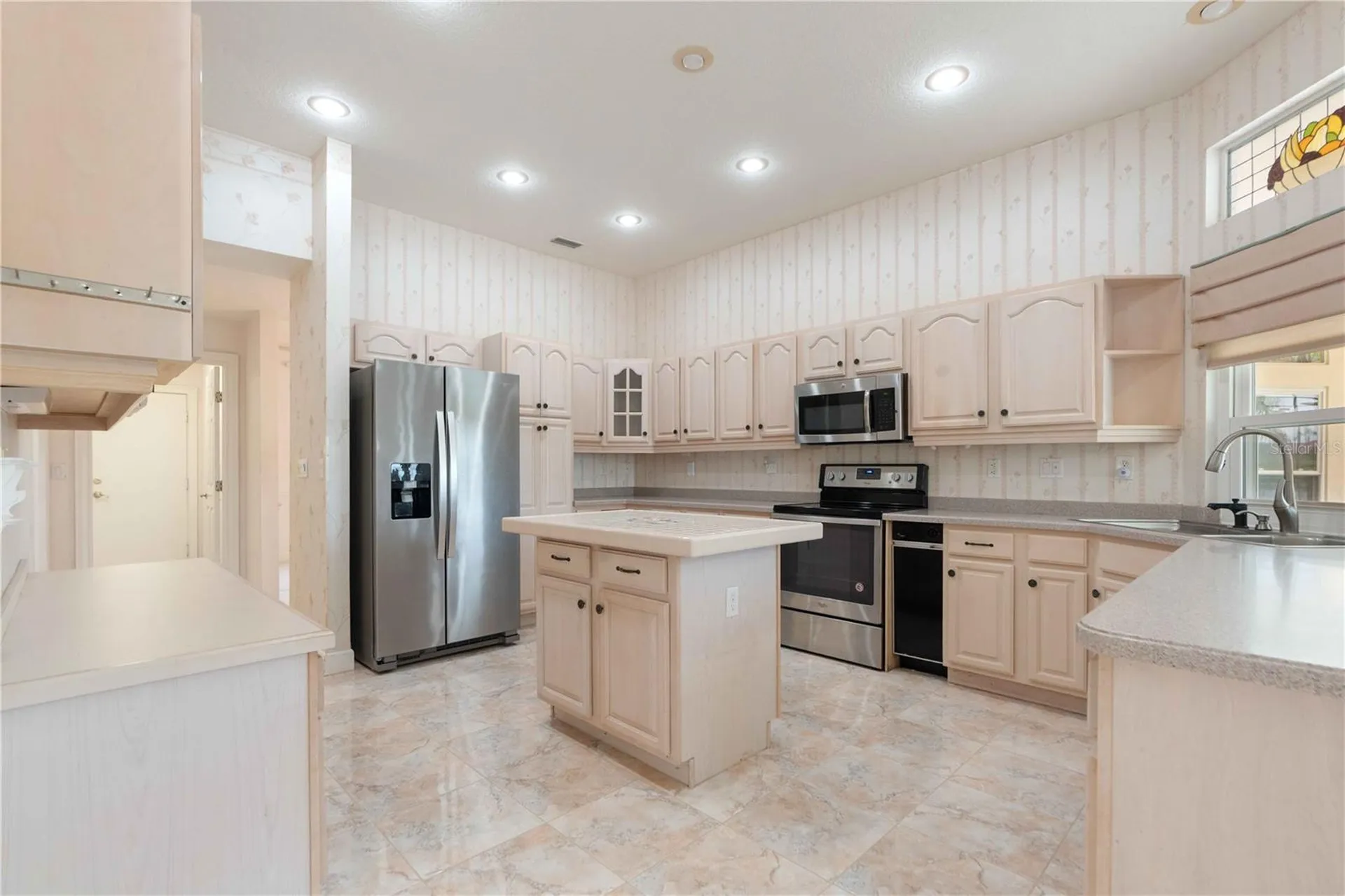 2122 Platinum Drive Sun City Center FL 33573