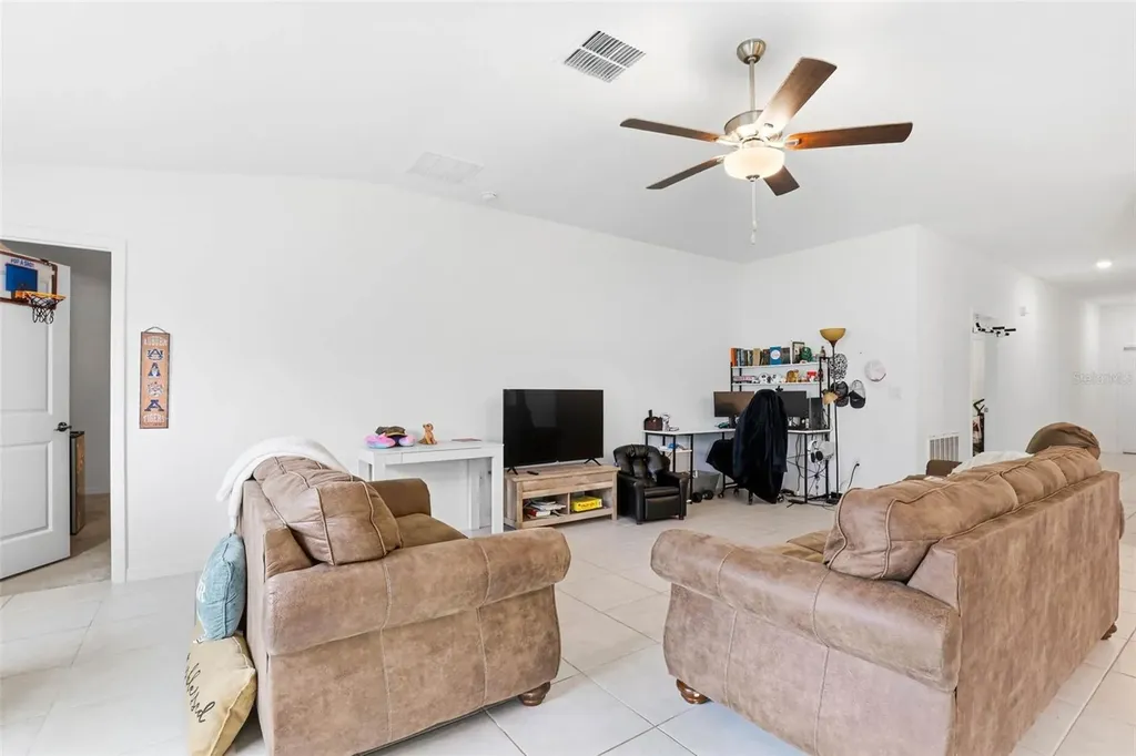 3607 Natural Trace Street Plant City FL 33565