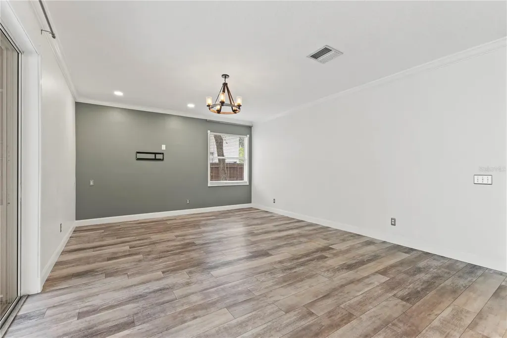 9307 Poplar Creek Court Tampa FL 33647