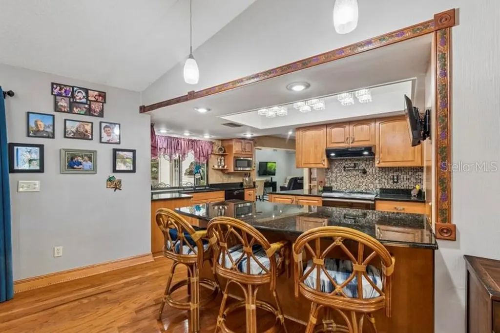 2781 Valencia Lane W Palm Harbor FL 34684