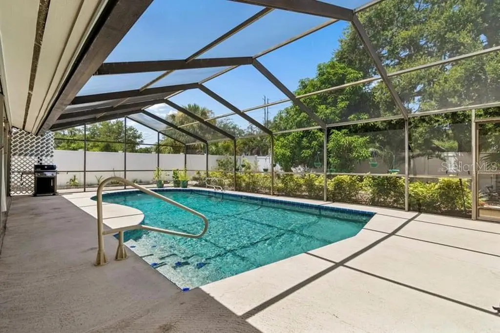2781 Valencia Lane W Palm Harbor FL 34684