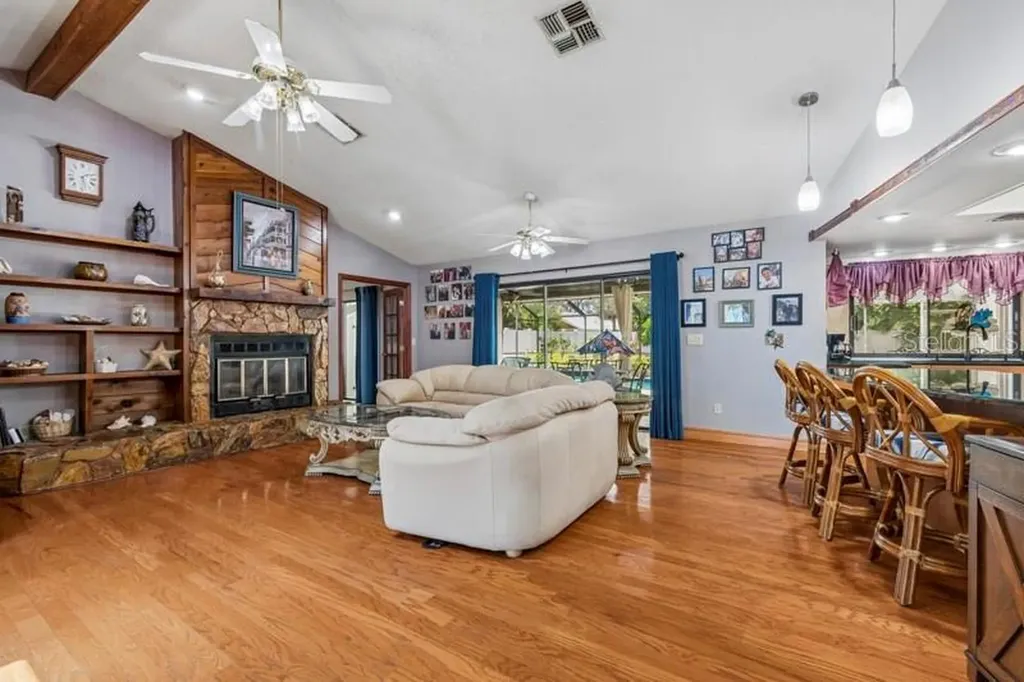 2781 Valencia Lane W Palm Harbor FL 34684