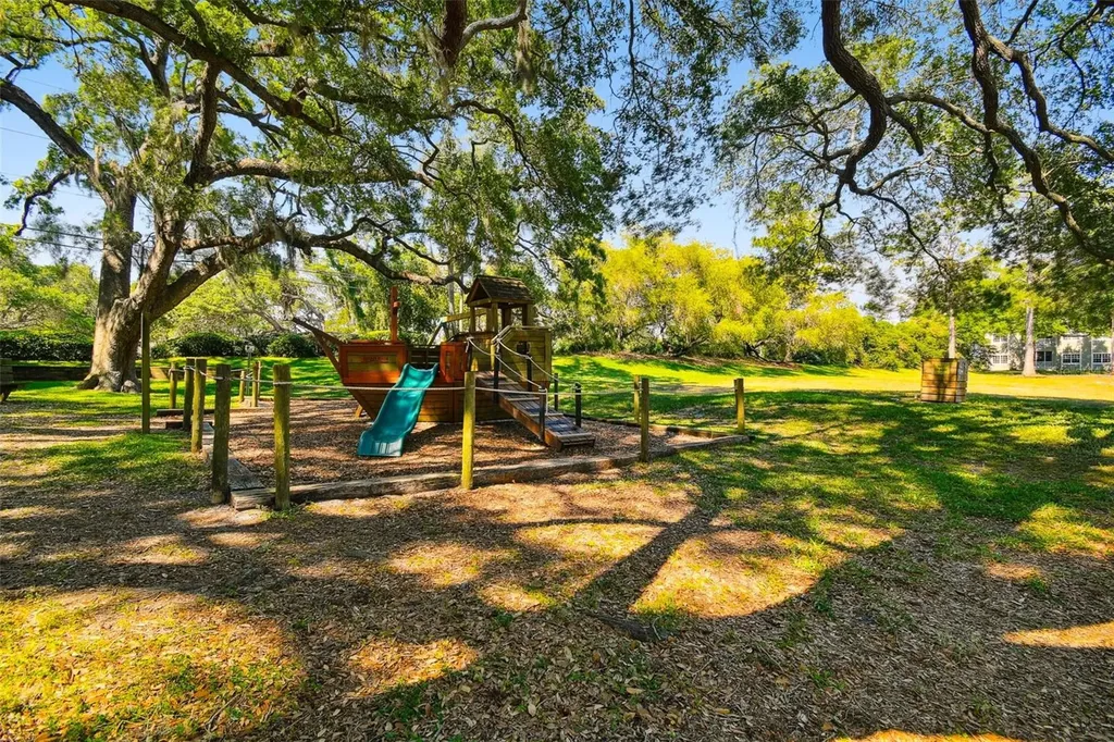 2781 Valencia Lane W Palm Harbor FL 34684