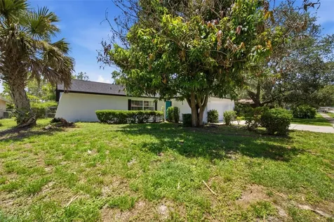 13510 Capitol Drive Tampa FL 33613