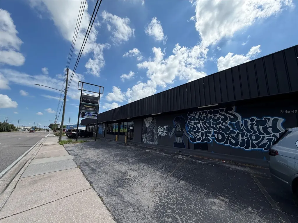5983 49th Street N St Petersburg FL 33709