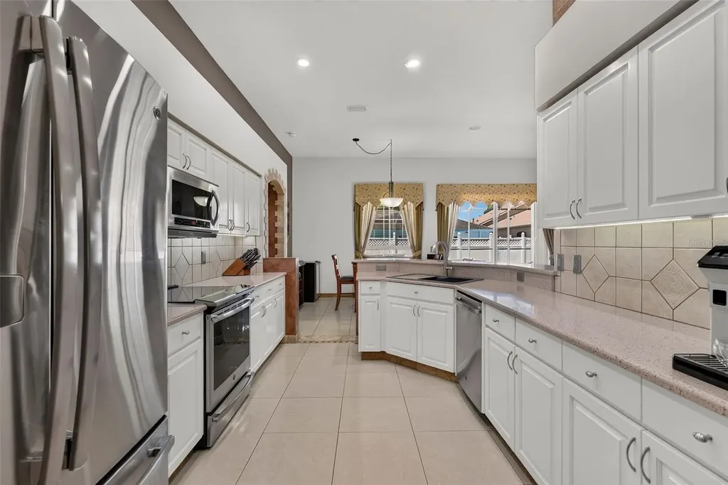 30524 Lanesborough Circle Wesley Chapel FL 33543