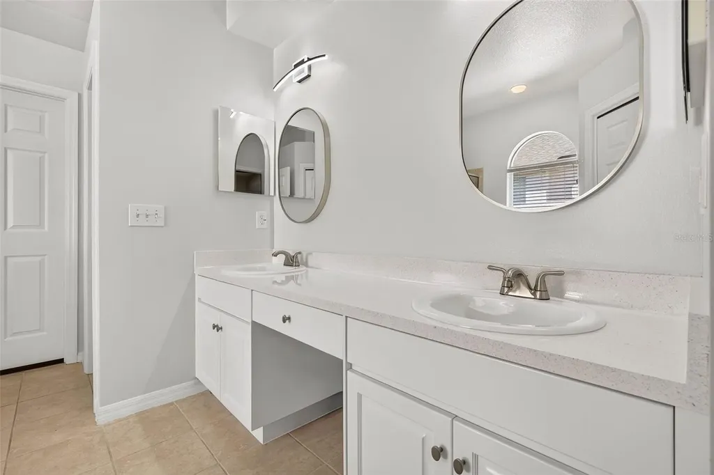 30524 Lanesborough Circle Wesley Chapel FL 33543