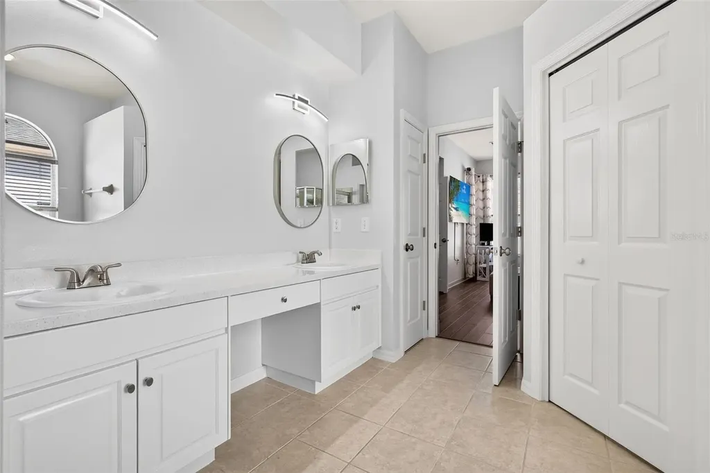 30524 Lanesborough Circle Wesley Chapel FL 33543