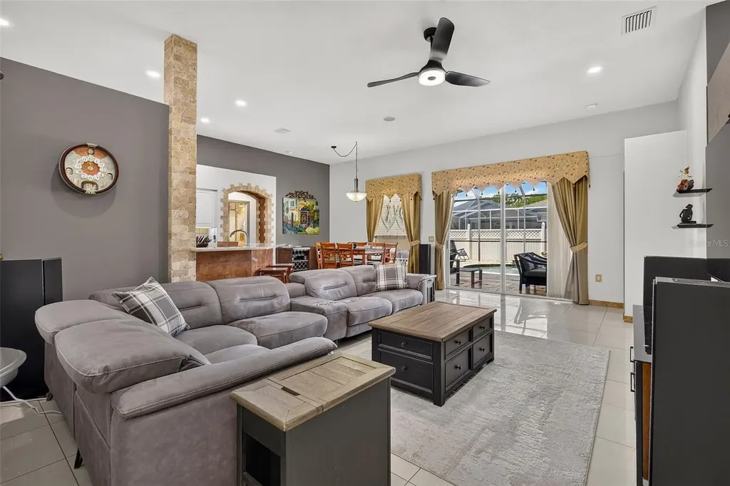 30524 Lanesborough Circle Wesley Chapel FL 33543