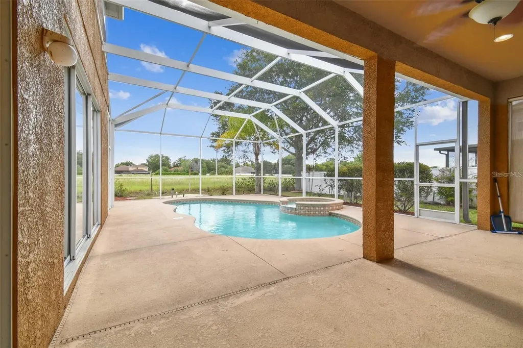 1110 Facet View Way Valrico FL 33594