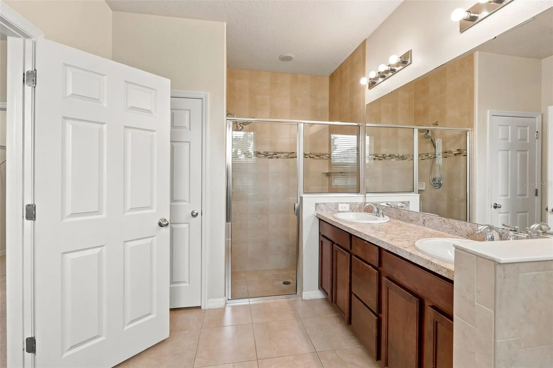 4850 Southlawn Avenue Orlando FL 32811