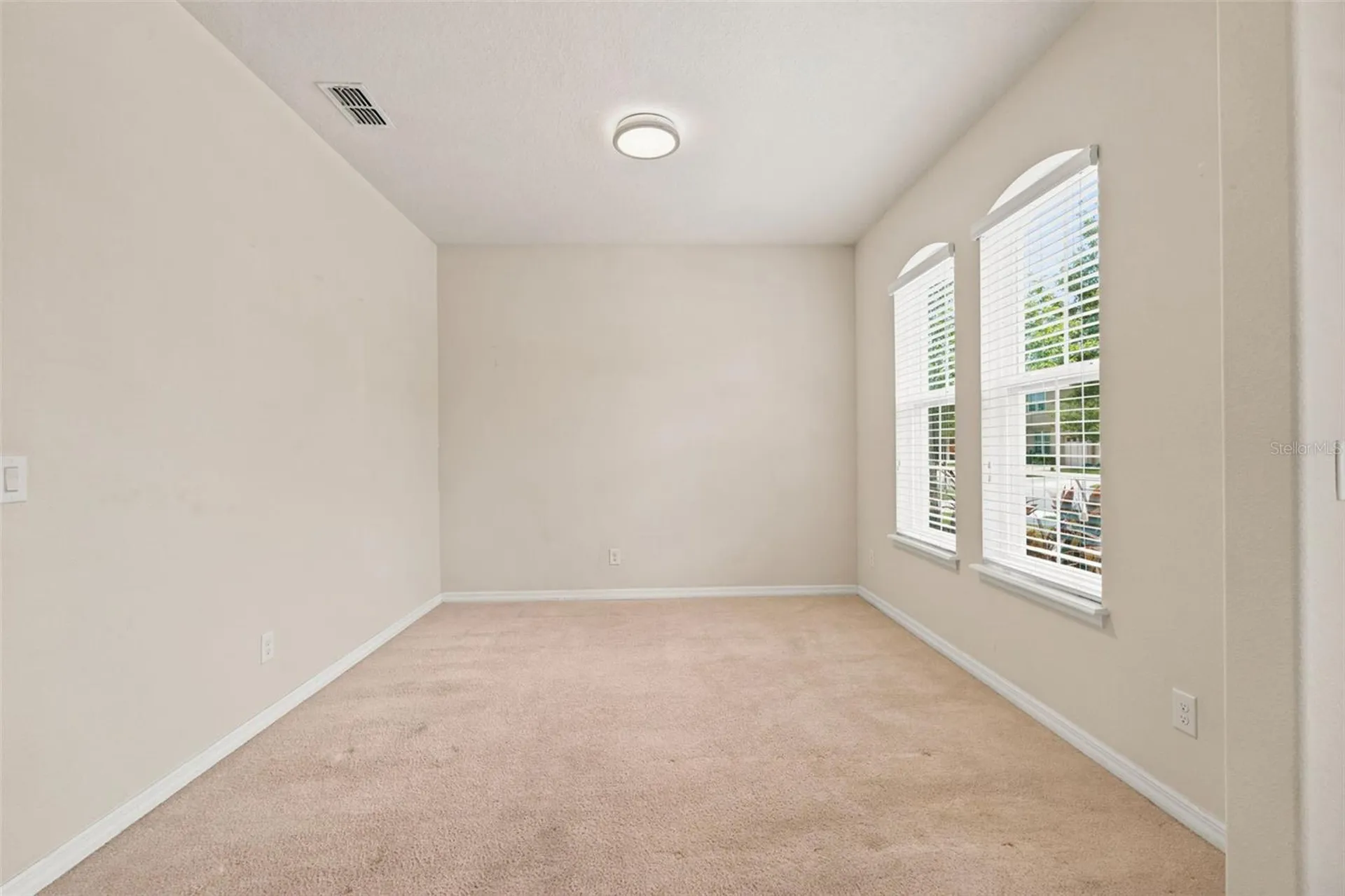 4850 Southlawn Avenue Orlando FL 32811