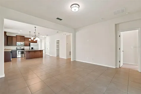 4850 Southlawn Avenue Orlando FL 32811