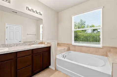 4850 Southlawn Avenue Orlando FL 32811