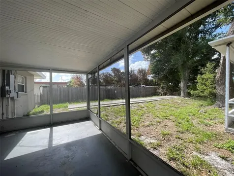 3305 13th Avenue W Bradenton FL 34205