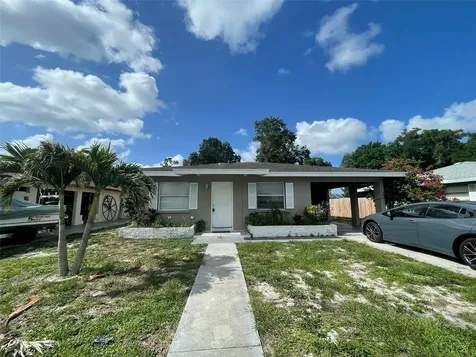 3305 13th Avenue W Bradenton FL 34205