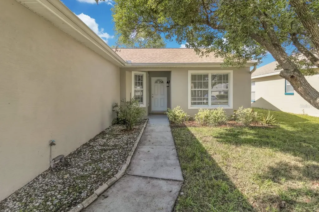 1119 Tyler Lake Circle Orlando FL 32839