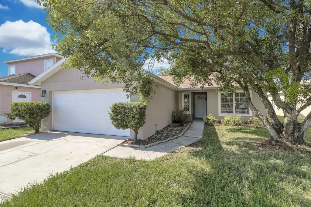 1119 Tyler Lake Circle Orlando FL 32839