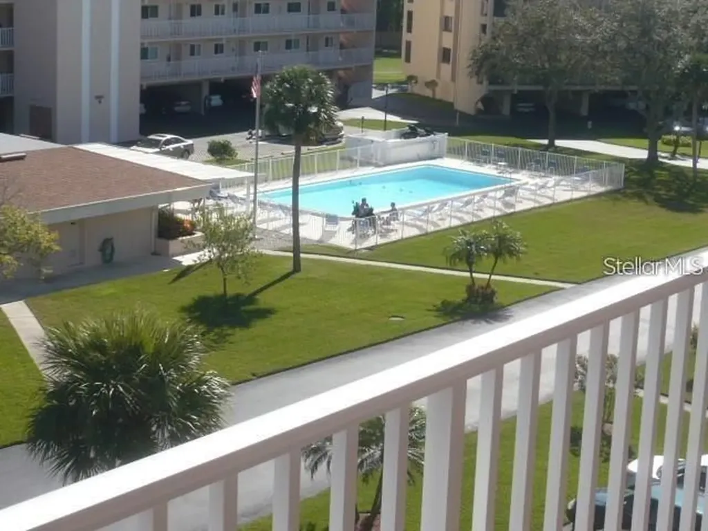 9510 Harbor Greens Way Seminole FL 33776