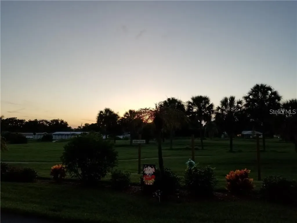 9510 Harbor Greens Way Seminole FL 33776