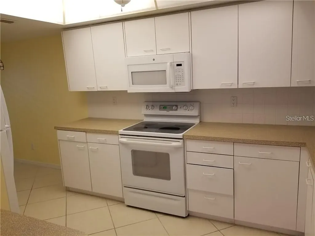 9510 Harbor Greens Way Seminole FL 33776