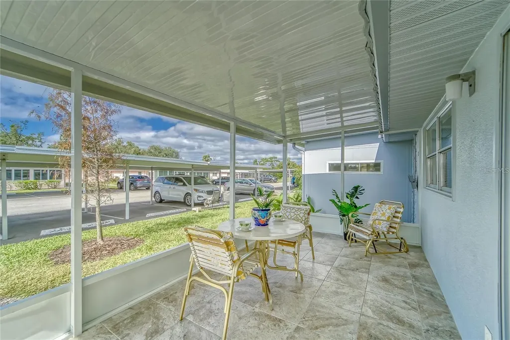 202 Bedford Trail Sun City Center FL 33573