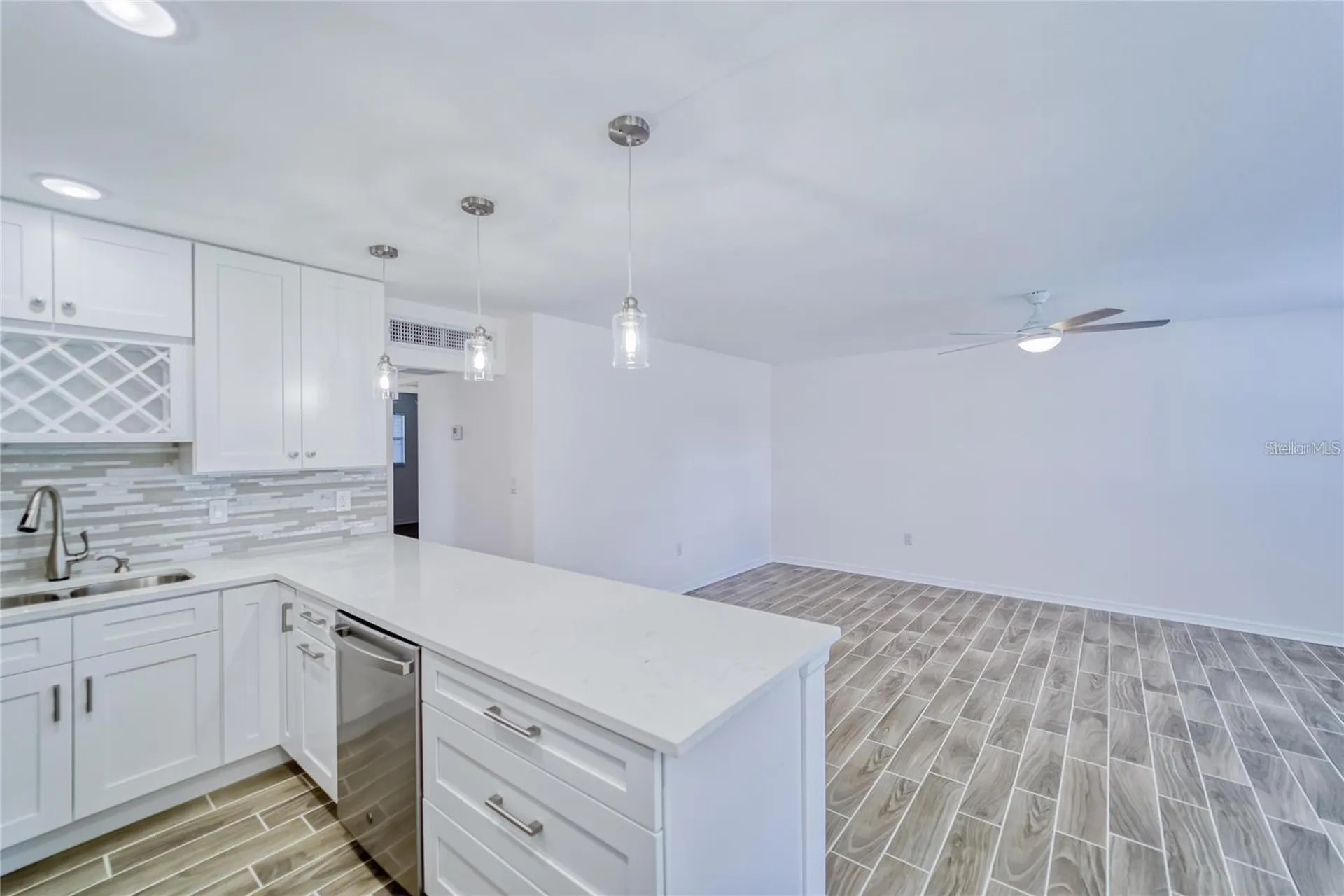 202 Bedford Trail Sun City Center FL 33573