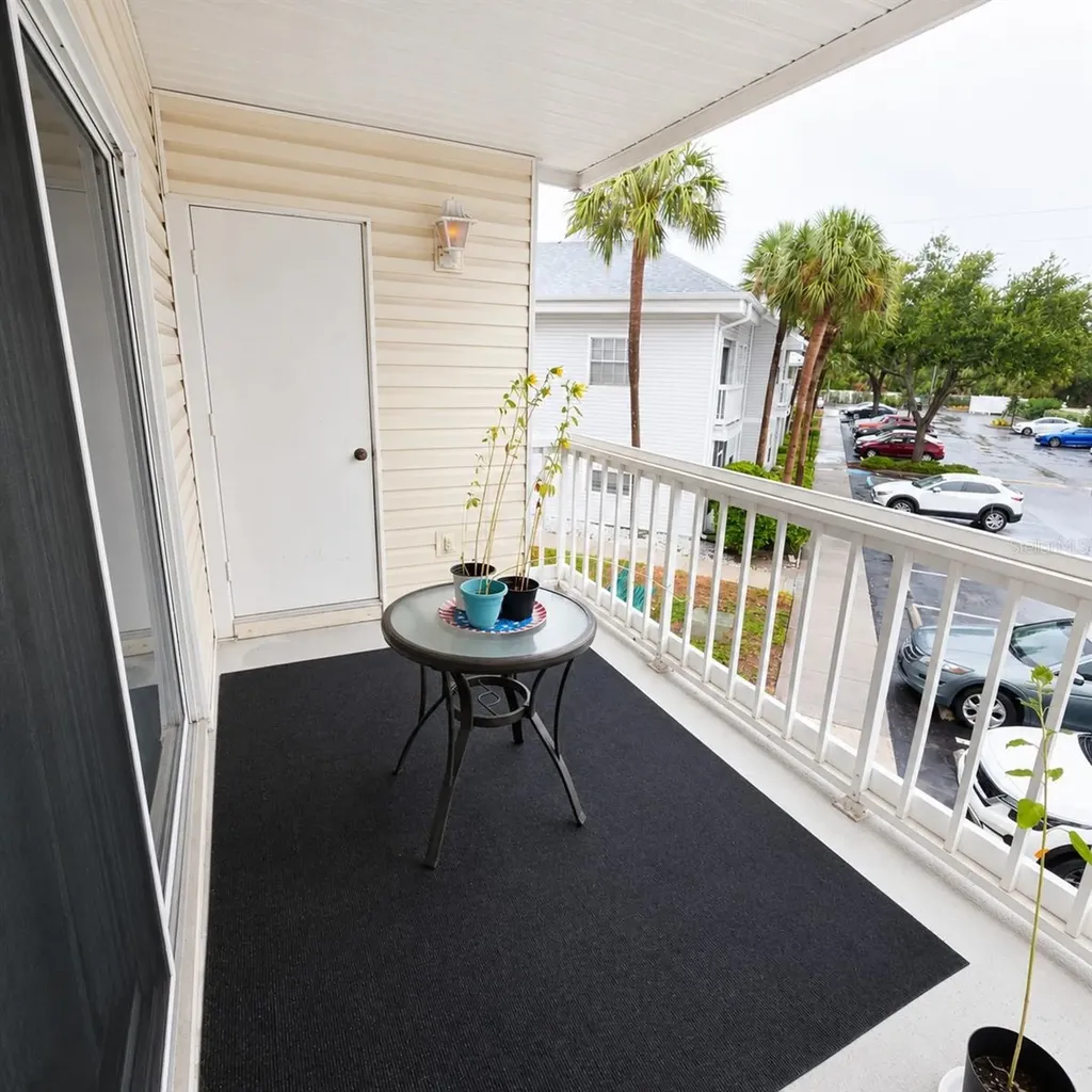 6931 Stones Throw Circle N St Petersburg FL 33710