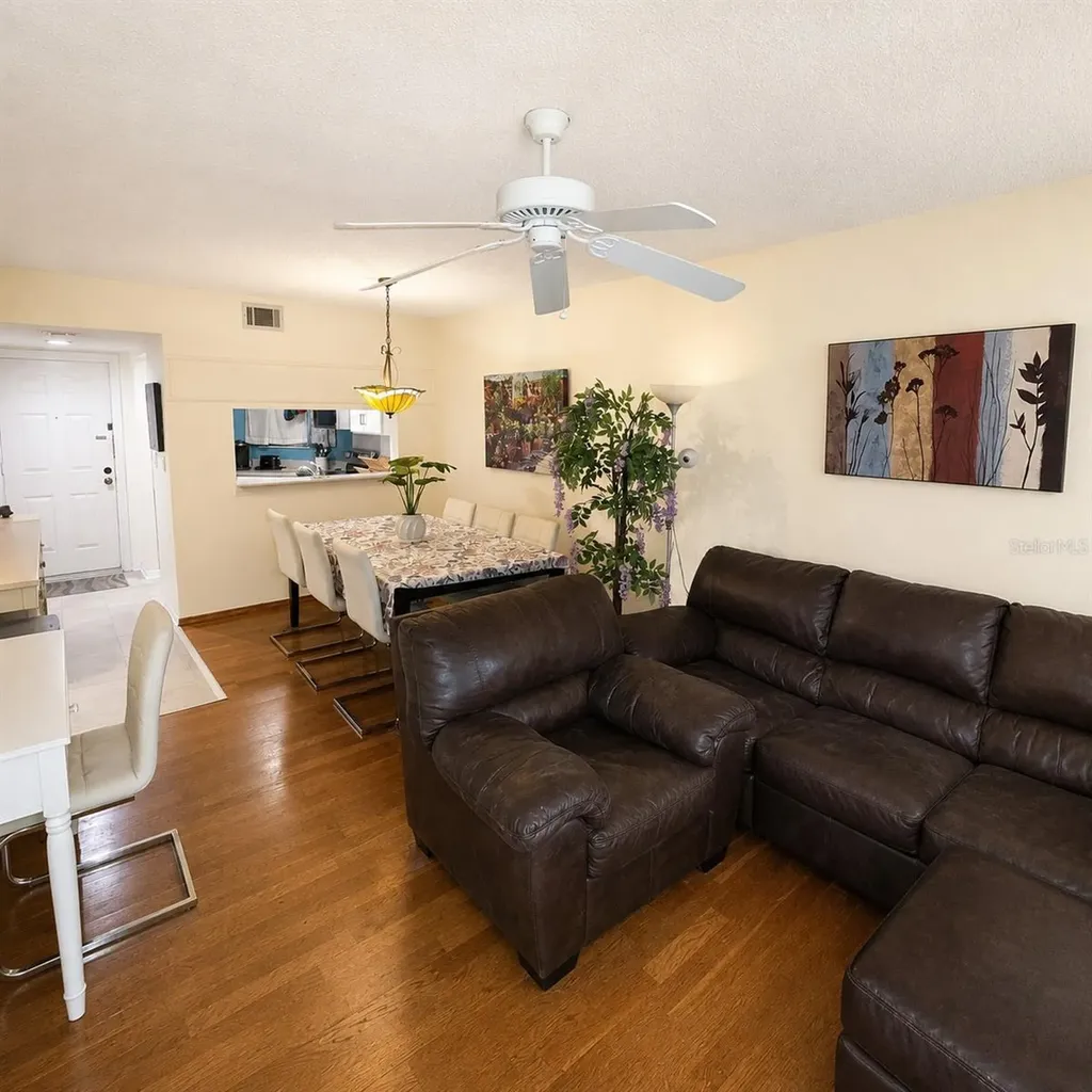 6931 Stones Throw Circle N St Petersburg FL 33710