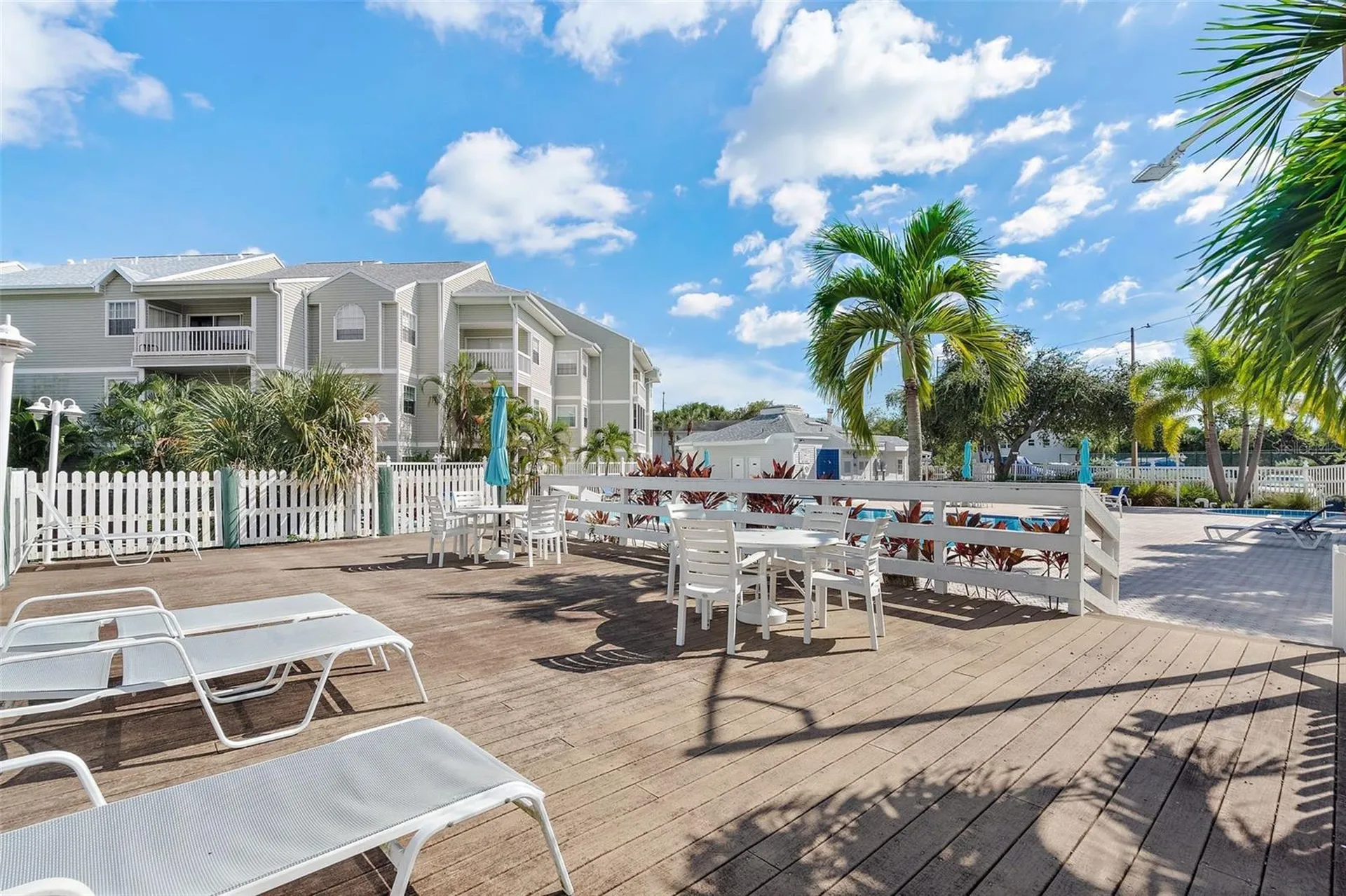 6931 Stones Throw Circle N St Petersburg FL 33710