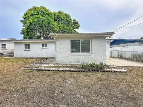 4925 Beacon Hill Drive New Port Richey FL 34652